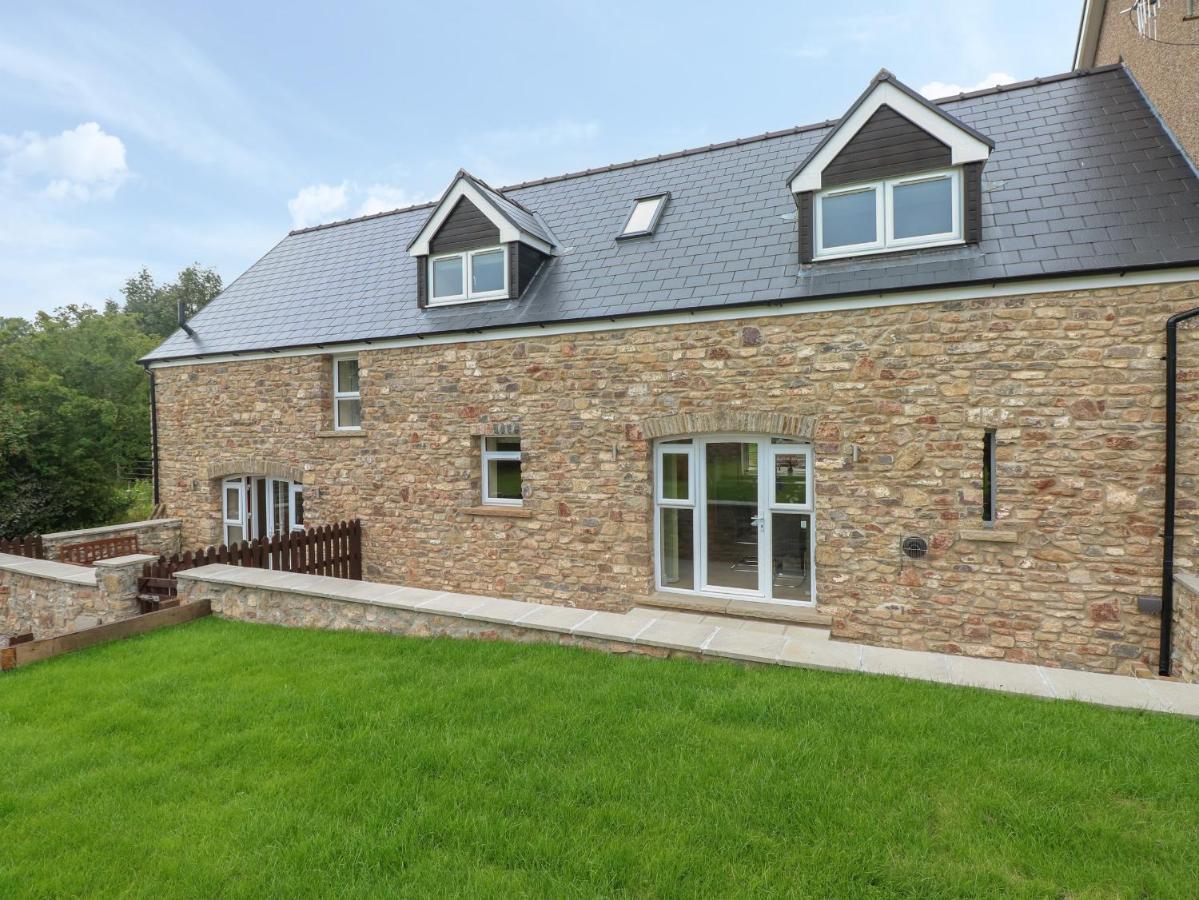 Woodpecker Barn Villa Pontyclun Exteriör bild